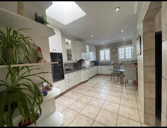 4 BEDROOM HOUSE FOR SALE IN THREE RIVERS PROPER